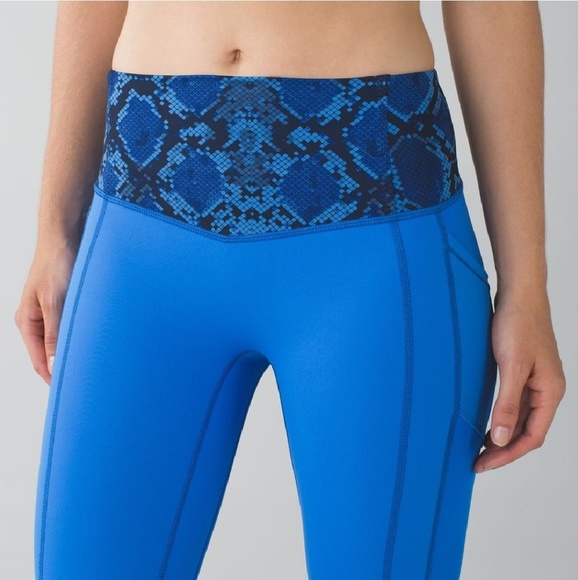 lululemon athletica Pants - Lululemon All the Right Moves crops, size 8